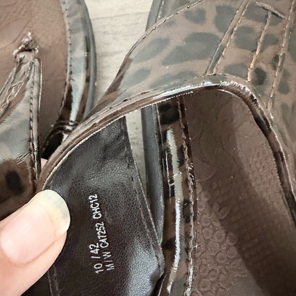 BOC Born Concept Women’s Leopard Print Thong Flat Sandal Shoe Size 10 - Picture 7 of 7